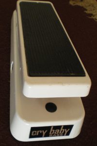 studiolaboiteameuh-wah-wah-dunlop-cry-baby-105q