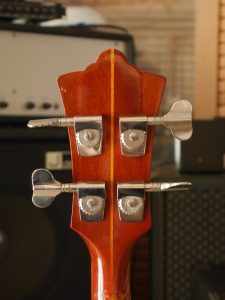 studiolaboiteameuh-guild-jetstar-bass-ii-6