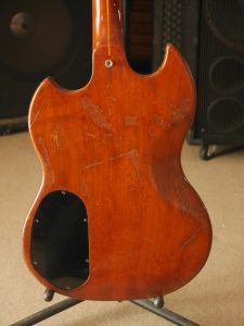 studiolaboiteameuh-guild-jetstar-bass-ii-5