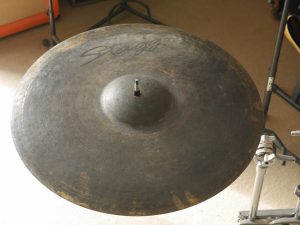 studiolaboiteameuh-cymbale-stagg-black-metal-rock-ride-20