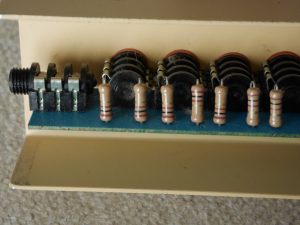 studiolaboiteameuh-splitter-casques-4