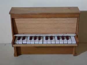 studio la boite a meuh - toy piano Michelsonne