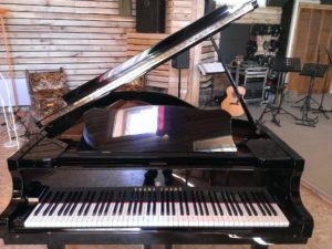 studio la Boîte à Meuh - piano Young Chang G175