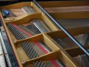 studio la Boîte à Meuh - piano Young Chang G175