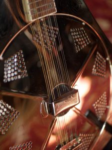 studio la boite à meuh - mandoline à résonateur recording king ra 998