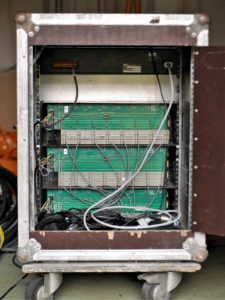 studio la boite a meuh - splitters scv 824 3 unites et alim derriere