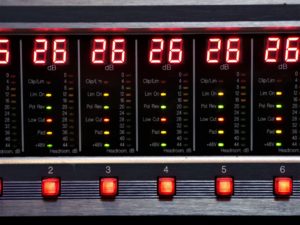 studio-la-boite-a-meuh-aphex-1788-peakmetres