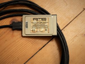 stusio-la-boite-a-meuh-rme-pcmcia-1-dessous