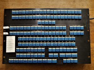 la-boite-a-meuh-patch-frb-160-dessus