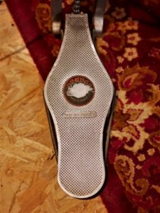 studio-la-boite-a-meuh-pied-charley-orange