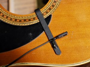 studio-la-boite-a-meuh-attache-guitare-countryman
