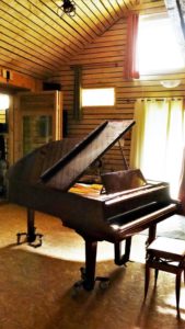 studio-la-boite-a-meuh-oct-2019-piano-queue