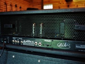 studio-la-boite-a-meuh-peavey-5150