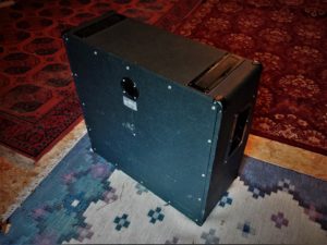 studio-la-boite-a-meuh-marshall-1960A-jcm800-lead