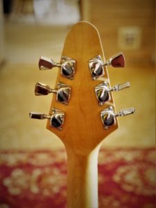 studio-la-boite-a-meuh-eagle-copie-gibson-s1