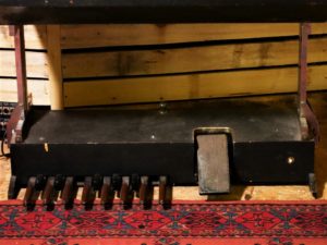 studio-la-boite-a-meuh-orgue-hammond-l100p-pédalier-et-volume