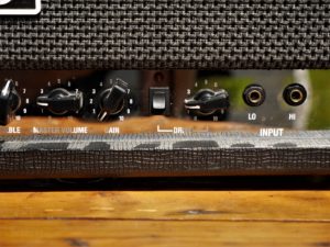 studio-la-boite-a-meuh-laney-gh100l-boutons-2