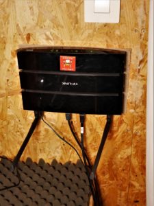 studio-la-boite-a-meuh-reseau-internet-au-studio