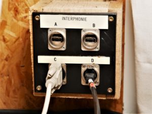 studio-la-boite-a-meuh-traversée-câbles