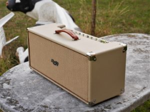 studio-la-boite-a-meuh-vox-ac15-boutique-côté