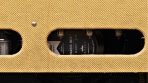 studio-la-boite-a-meuh-upgrade-fender-blues-deluxe-hp-eminence-cannabis-rex