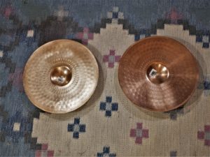 studio-la-boite-a-meuh-zildjian-zxt-HH-dessous