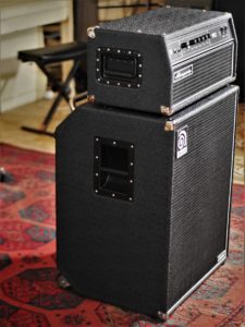 studio-la-boite-a-meuh-ampeg-svt-classic-410-hlf-cote