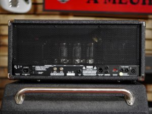 studio-la-boite-a-meuh-ampeg-svt-classic-derriere