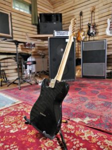 studio-la-boite-a-meuh-hohner-te-custom