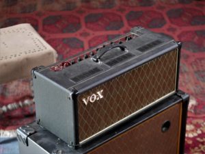 studio-la-boite-a-meuh-vox-ac30cch-cote