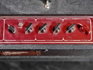 studio-la-boite-a-meuh-vox-ac30cch-eq-tremolo-reverb