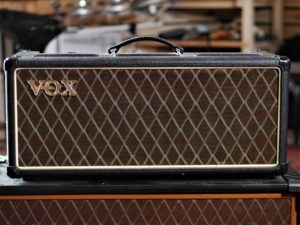 studio-la-boite-a-meuh-vox-ac30cch-face