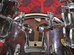 studio-la-boite-a-meuh-Wooding-vitroplast-supports-toms-derriere