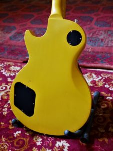 studio-la-boite-a-meuh-gibson-les-paul-melody-maker-120th-corps derriere