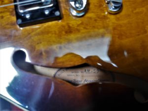 studio-la-boite-a-meuh-ibanez-artist-am50-etiquette