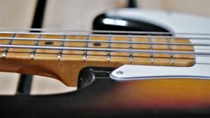 studio-la-boite-a-meuh-travaux-lutherie-melody-vintage-5000-hauteur-cordes