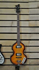 studio-la-boite-a-meuh-travaux-lutherie-tokai-vb48