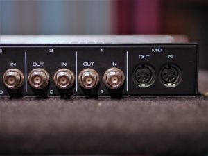 studio-la-boite-a-meuh-RME-madi-bridge-detail-prises