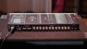 studio-la-boite-a-meuh-RME-madi-bridge-prises