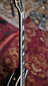 studio-la-boite-a-meuh-edwards-e-lp-130cd-manche-bindig