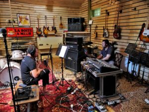 studio-la-boite-a-meuh-fingers-out-residence-3-2020-15