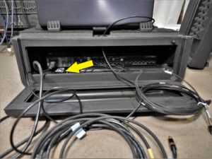 studio-la-boite-a-meuh-fireface-800-en-flight-case-derriere-avec-digiface-usb