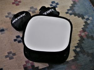 studio-la-boite-a-meuh-softbox-neewer-déplié-sacs