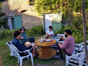 studio-la-boite-a-meuh-some-smoking-guys-11