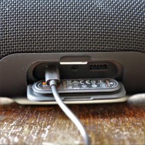 studio-la-boite-a-meuh-enceinte-bluetooth-jbl-charge-4