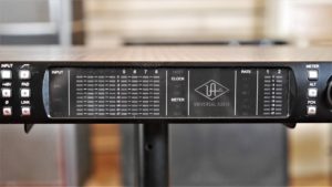 studio-la-boite-a-meuh-uad-apollo-8-quad-devant-2