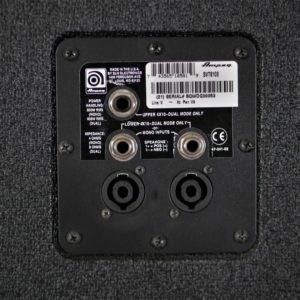 studio-la-boite-a-meuh-ampeg-svt810e-connectique