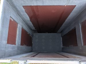 studio-la-boite-a-meuh-flight-case-ampeg-svt810-interieur-capot