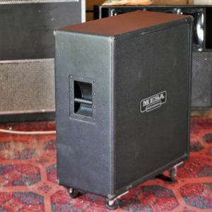 studio-la-boite-a-meuh-mesa-boogie-4x12-4fb-cote