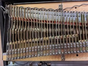 studio-la-boite-a-meuh-rhodes-mark-I-tines-graves